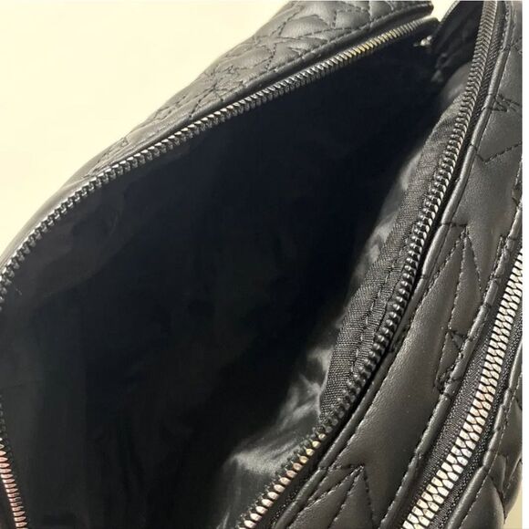 Betsey Johnson Stars Quilted Cosmetic Case- Black - Picture 10 of 11